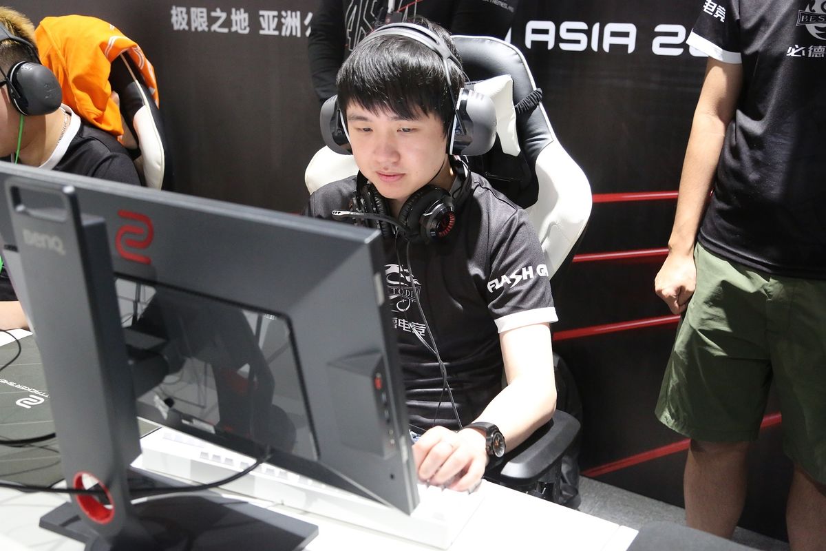 Summer - CS:GO中文维基 - 灰机wiki - 北京嘉闻杰诺网络科技有限公司