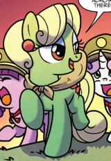 Ponyville Mysteries issue 3 Aunt Holiday.png
