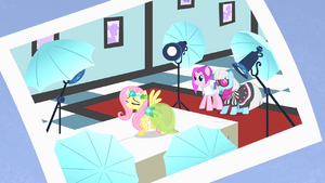 Fluttershy photoshoot 3 S1E20.png