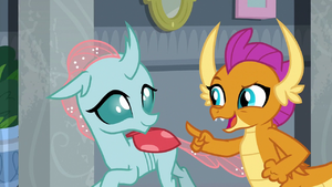 Smolder complimenting Ocellus S8E1.png