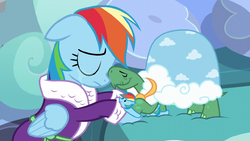 Rainbow silently cries with Tank S5E5.png