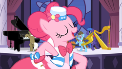 Pinkie Pie singing the Pony Pokey S1E26.png