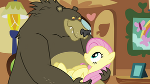 Grizzly bear holding Fluttershy S03E13.png