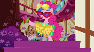 Pinkie Pie in ridiculous outfit S4E12.png