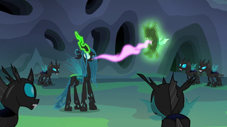 Queen Chrysalis feeding on Thorax's love S6E26.png