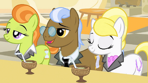 Stallion 'how are you finding good old Manehattan' S1E23.png