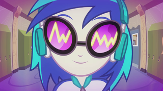 dj pon-3 strutting through the halls eg2.png