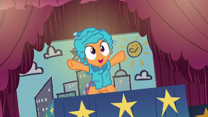 Tender Taps finishes his dancing routine S6E4.png