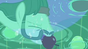 Ace bobbing for apples S2E04.png