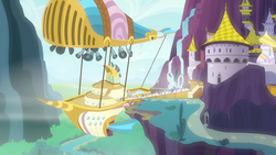 Zeppelin at the Canterlot air docks S7E22.png