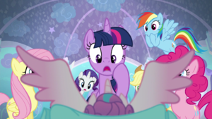 Mane six shocked to see Flurry Heart's wings S06E01.png