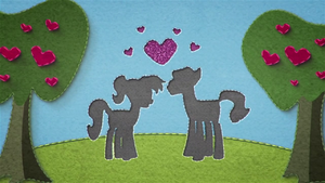 Felt cutout of two ponies falling in love BFHHS1.png