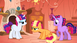 Rarity, Applejack and Twilight makeovers S01E08.png