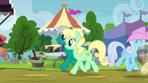 Apple Honey in line for oat burgers S4E22.png