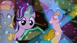 Starlight approves of Octavia's field trip S9E20.png