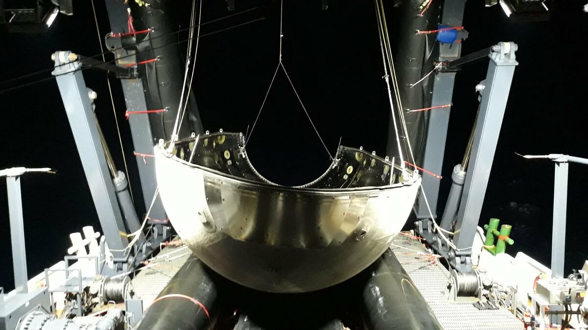 文件:F9 firing recovering.jpg - 卫星百科，很认真的中文航天百科 - 灰机wiki - 北京嘉闻杰诺网络科技有限公司