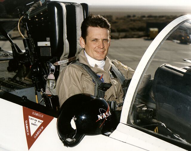 马克·斯塔基 - 卫星百科，很认真的中文航天百科 - 灰机wiki - 北京嘉闻杰诺网络科技有限公司